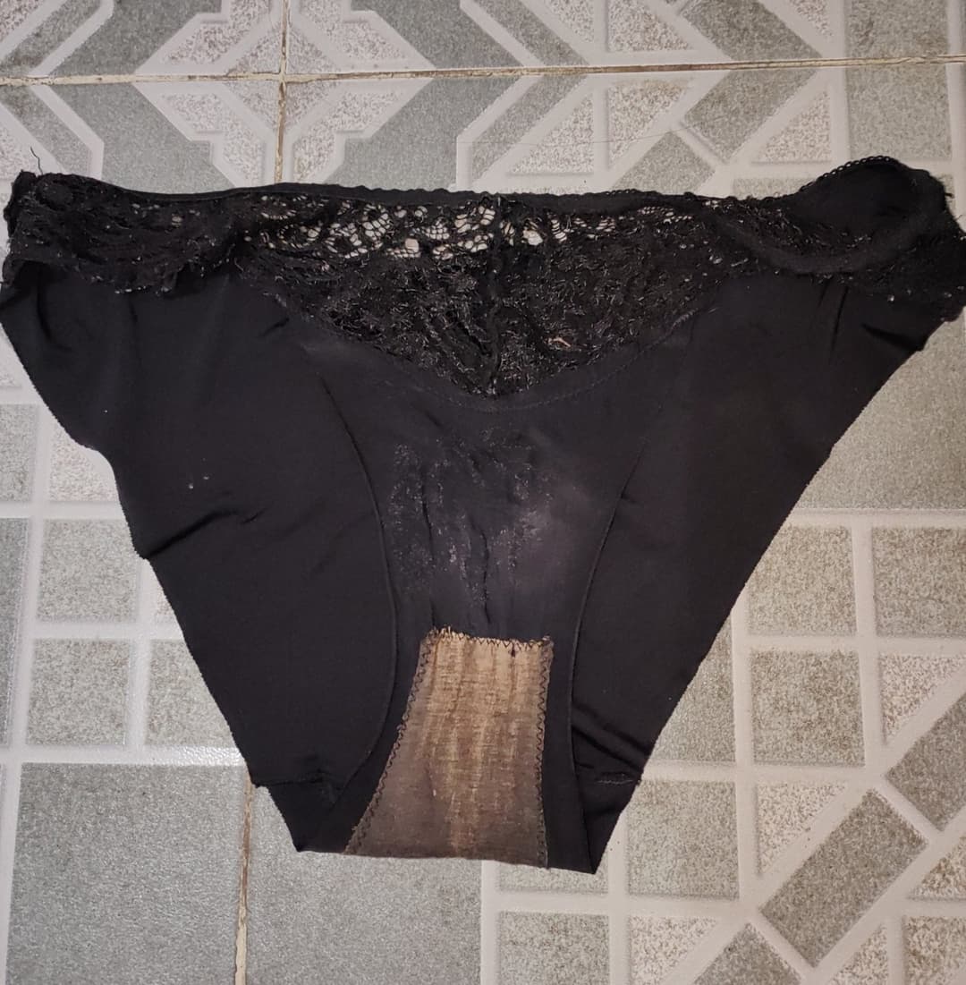 Fetiche, calzones de mi cuñadita y suegra sucios