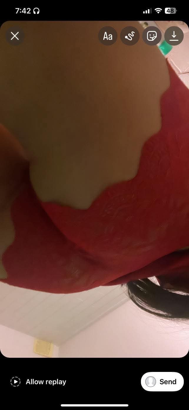 Burmese teen Thot. Dm to trade Burmese teen nudes.