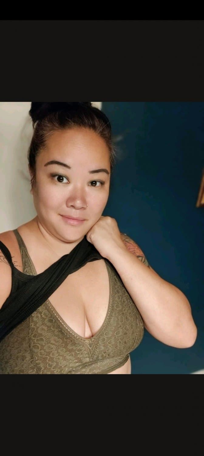 I love having my eraser nipples sucked and pulled