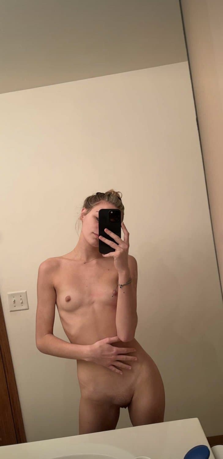 Click to view full size Former petite classmate Hannah loves to show off her body