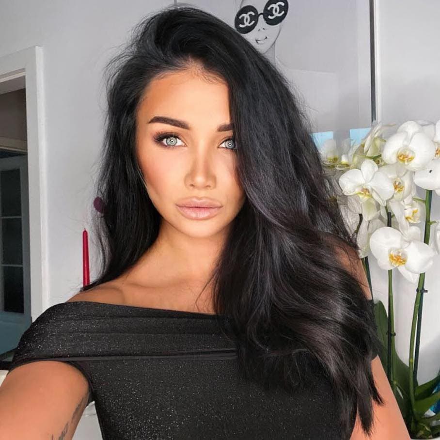 Click to view full size Dominika Bilska polish Ring Girl #perfect PAWG #♠️?????? ??♂ ☪ ??#PL