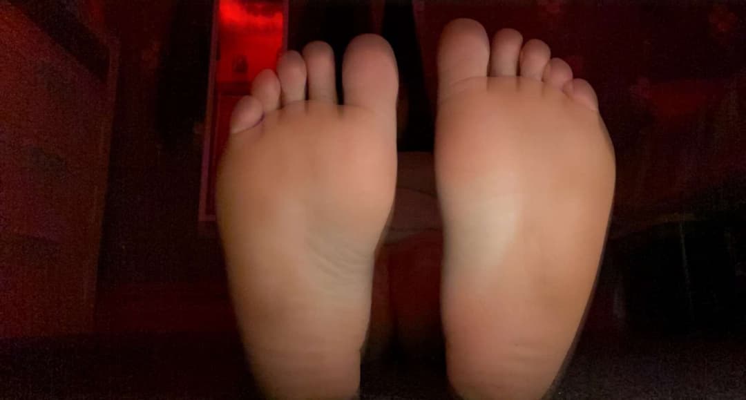 NYC Teen Public use slut. cheating whore drains bbc in public LEAKED