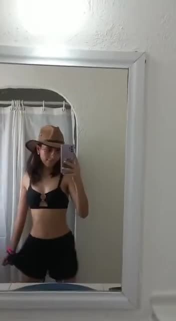 18 year old slut on vacation