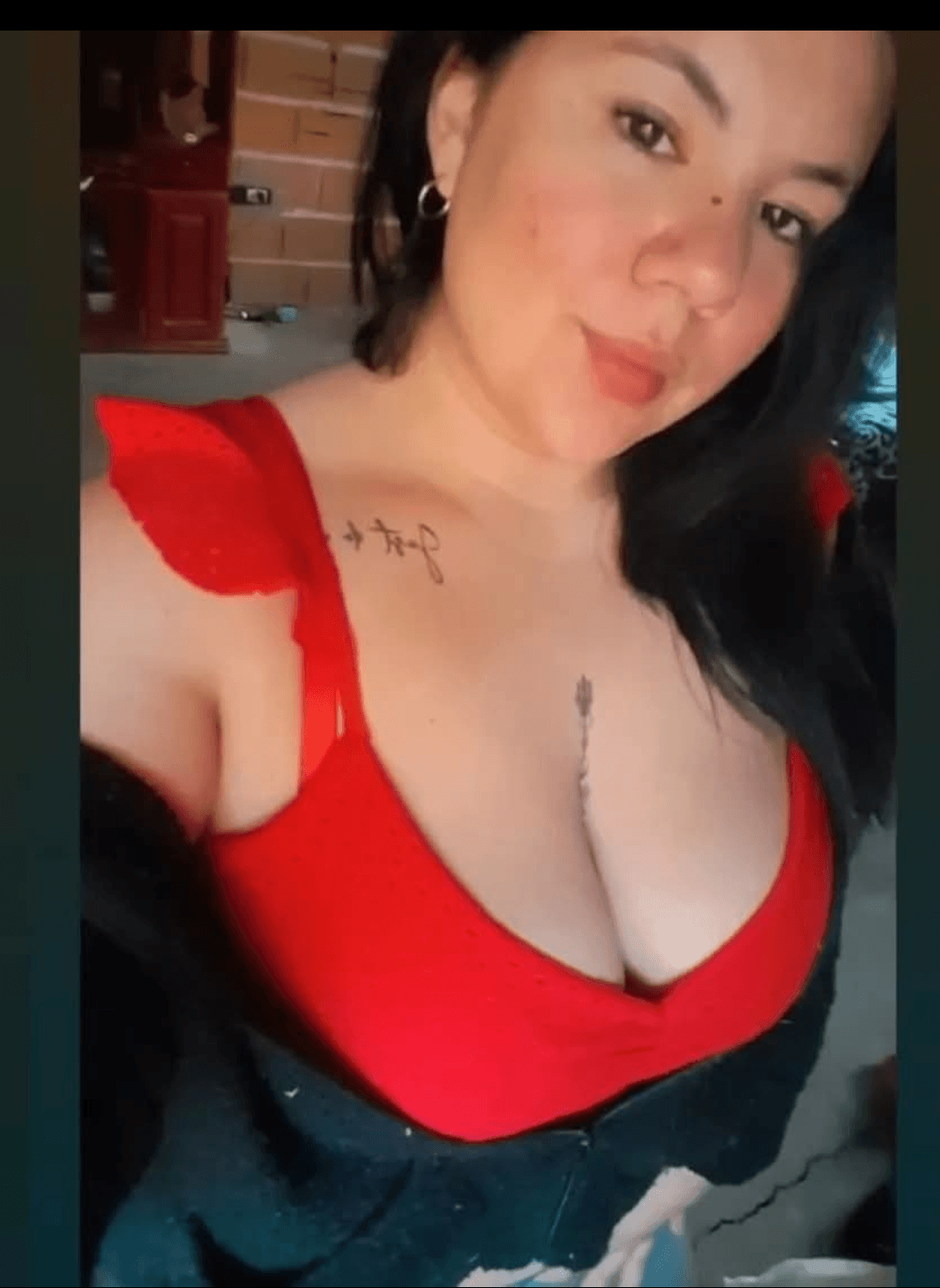 Click to view full size Hay algo de esta gordibuena es enfermera en general Rodríguez