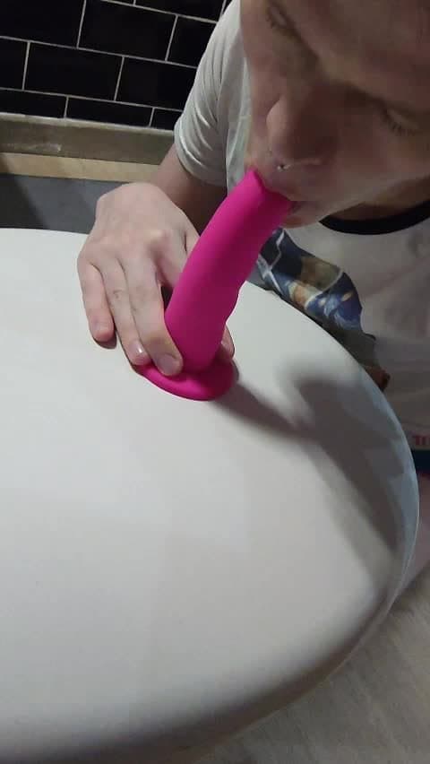 French slave from Lyon needs cocks