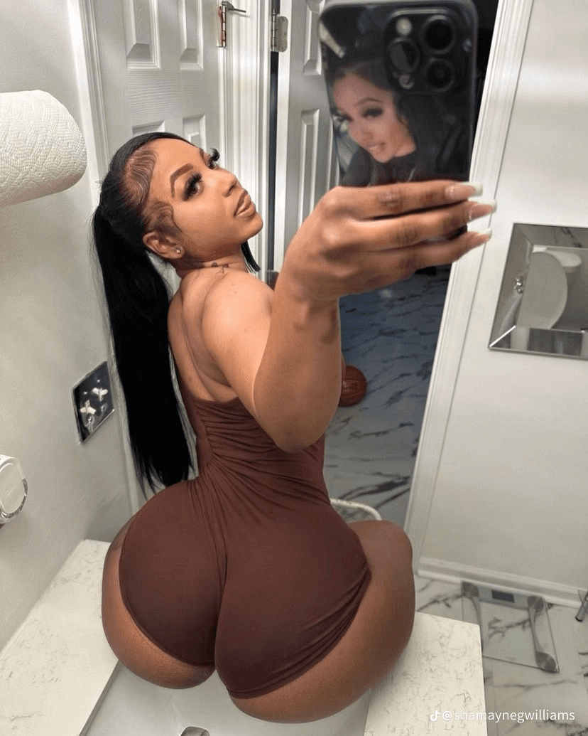 Just a couple of good pumps in that booty.