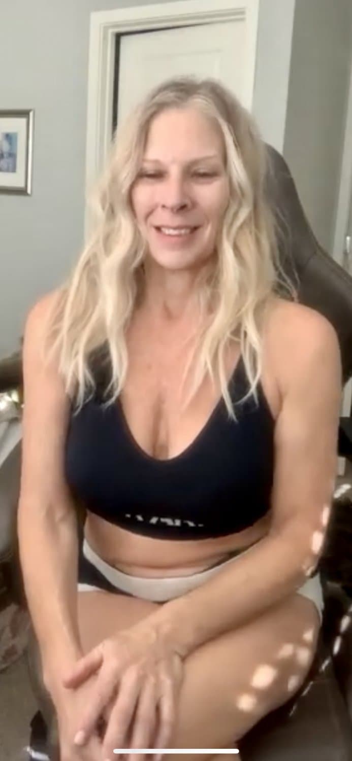 Sexy older milf imadogtoo flashing and getting naked on stream