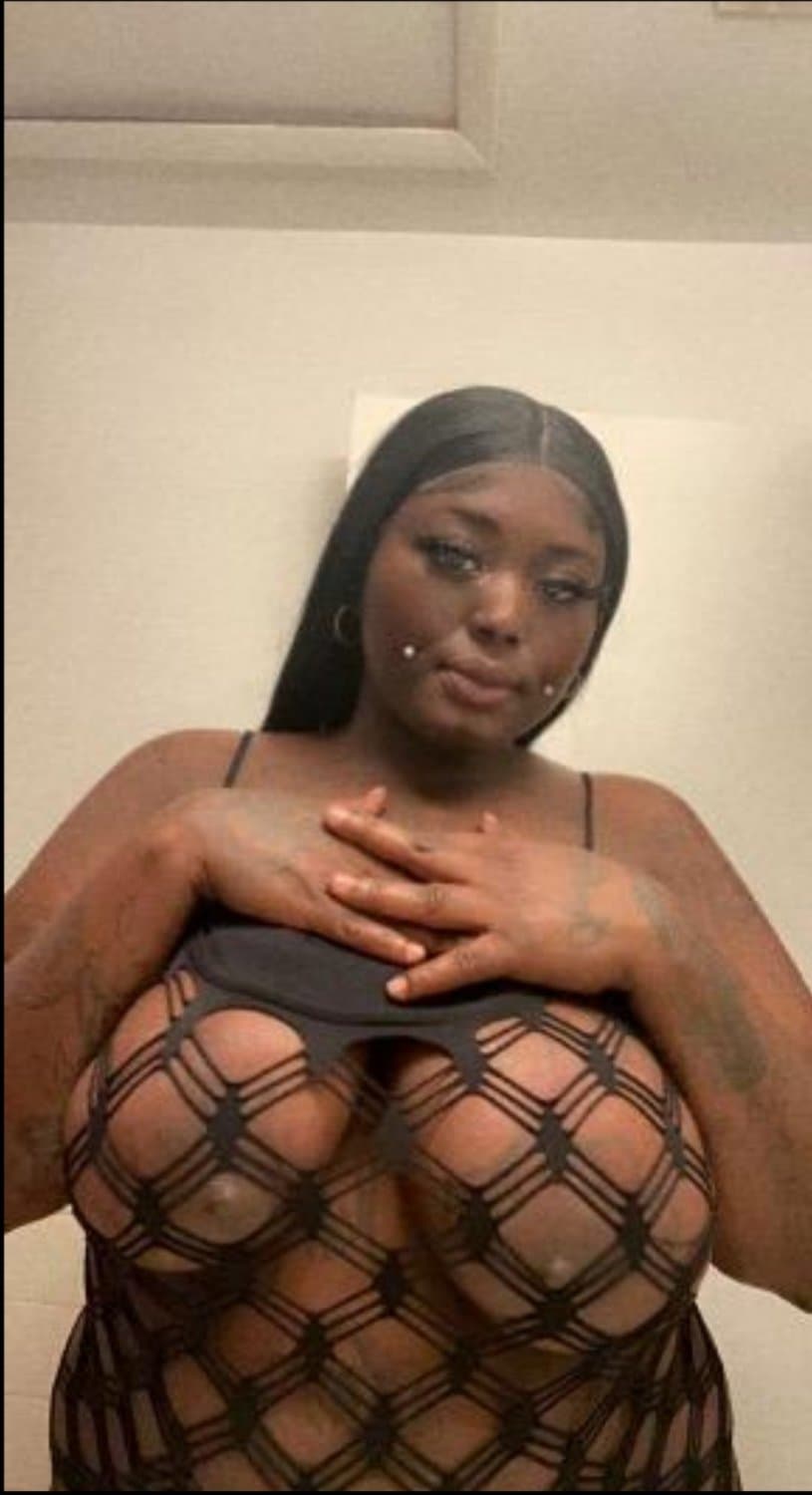 A 304 from around the way,she loves the taste of nut and loves for tities to be sprayed with cum