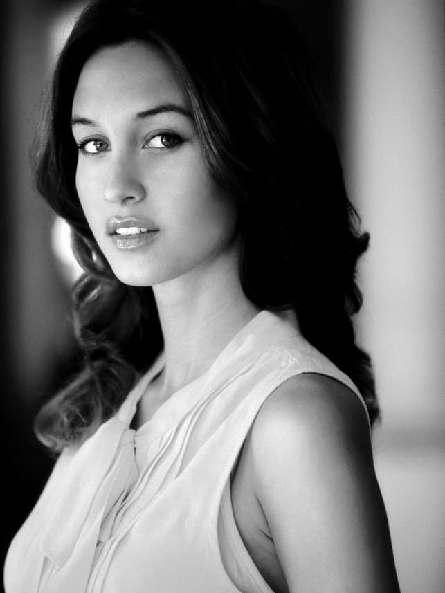 Siri Blomquist A Gorgeous Model/Actress that I went to High School with! She still so Sexy ??