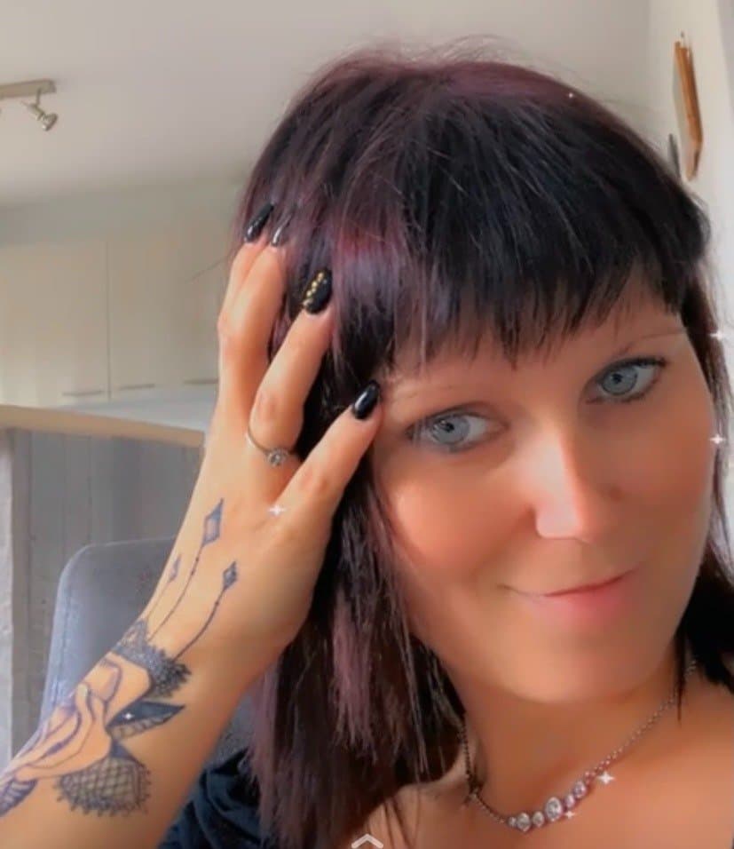 French amateur slutwife, owner of the sauna club