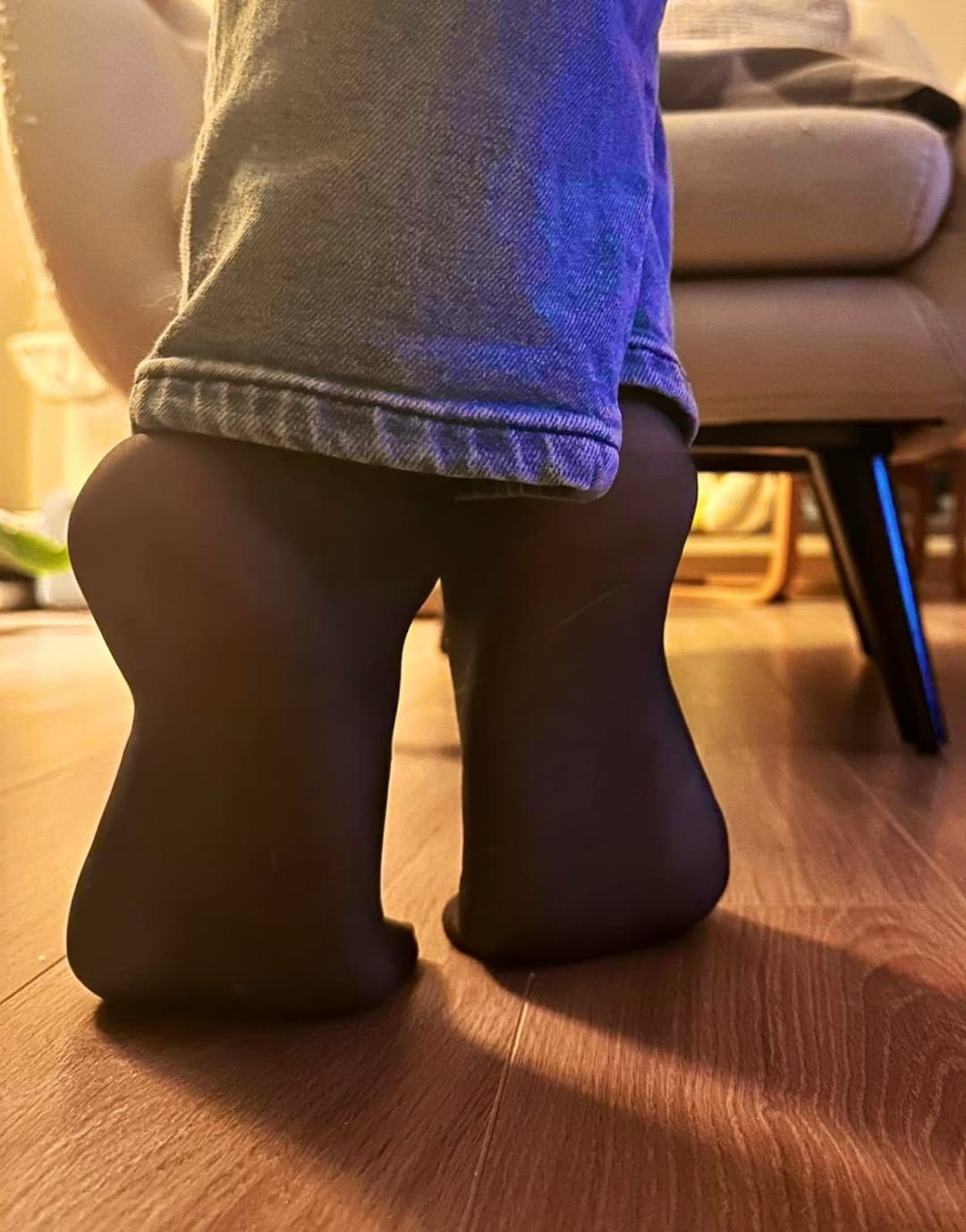 Hot Arches of Turkish Flight Attendant