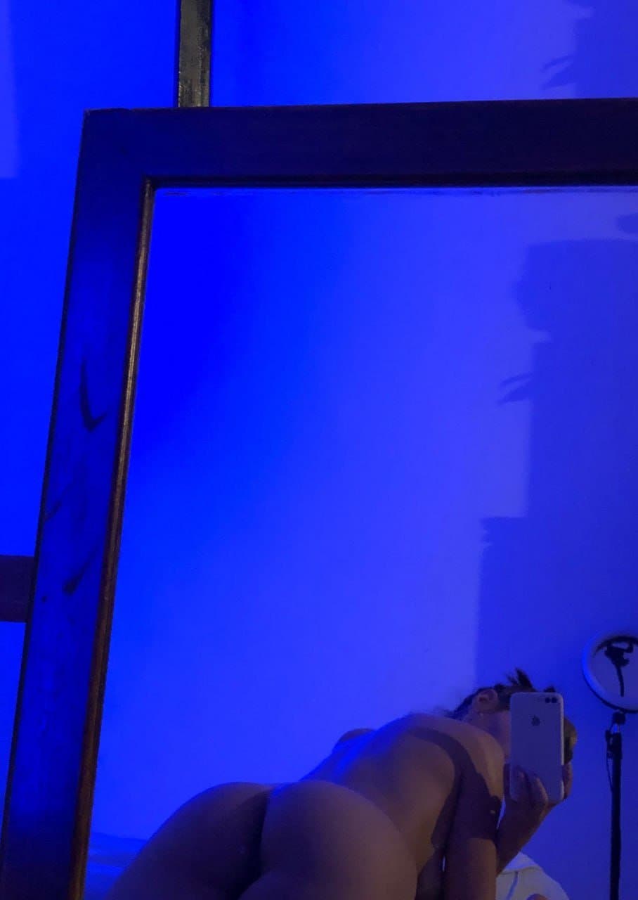 Putita con hermoso cuerpo