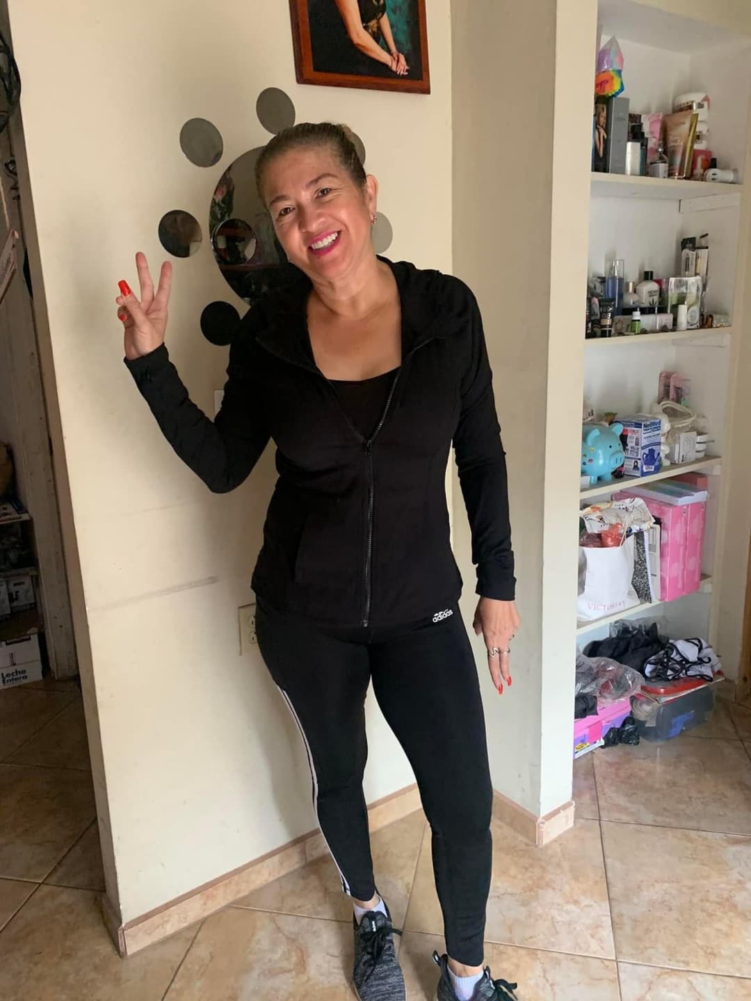 Click to view full size I would still tear this up even tho she a bit old she got big tits and cute toes lowkey