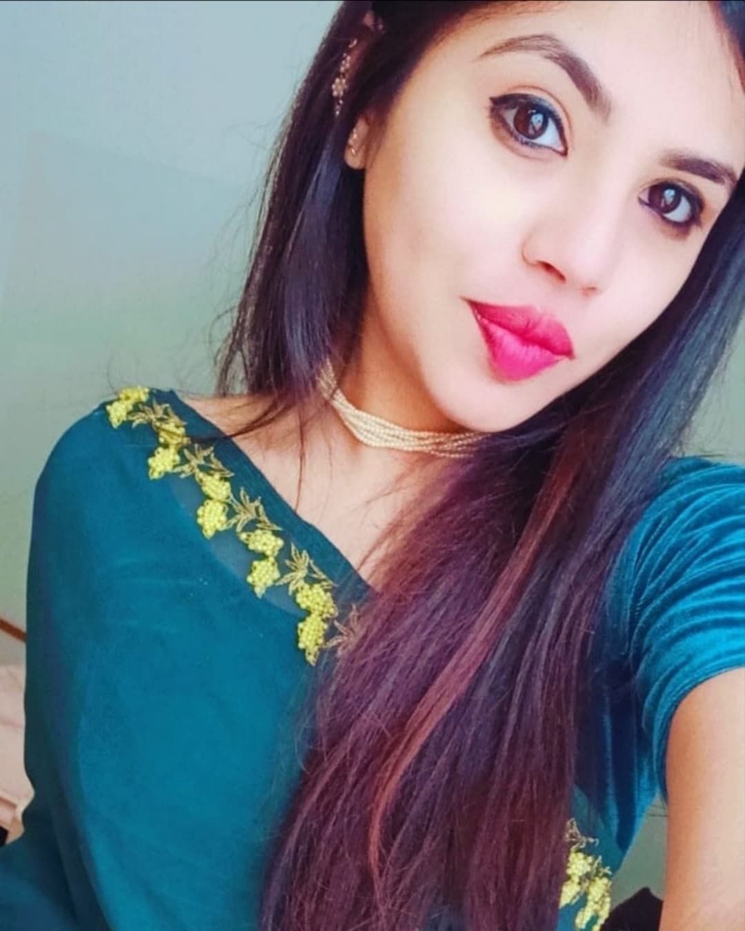 Indian whore Kriti Jain ruined and made a webslut. Shaved cunt bitch needs to be followed and cummed