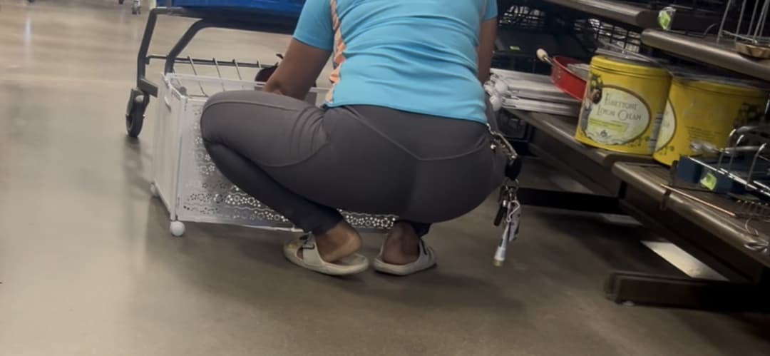 MILF shopping knew I was creeping. Started bending over for me to capture.