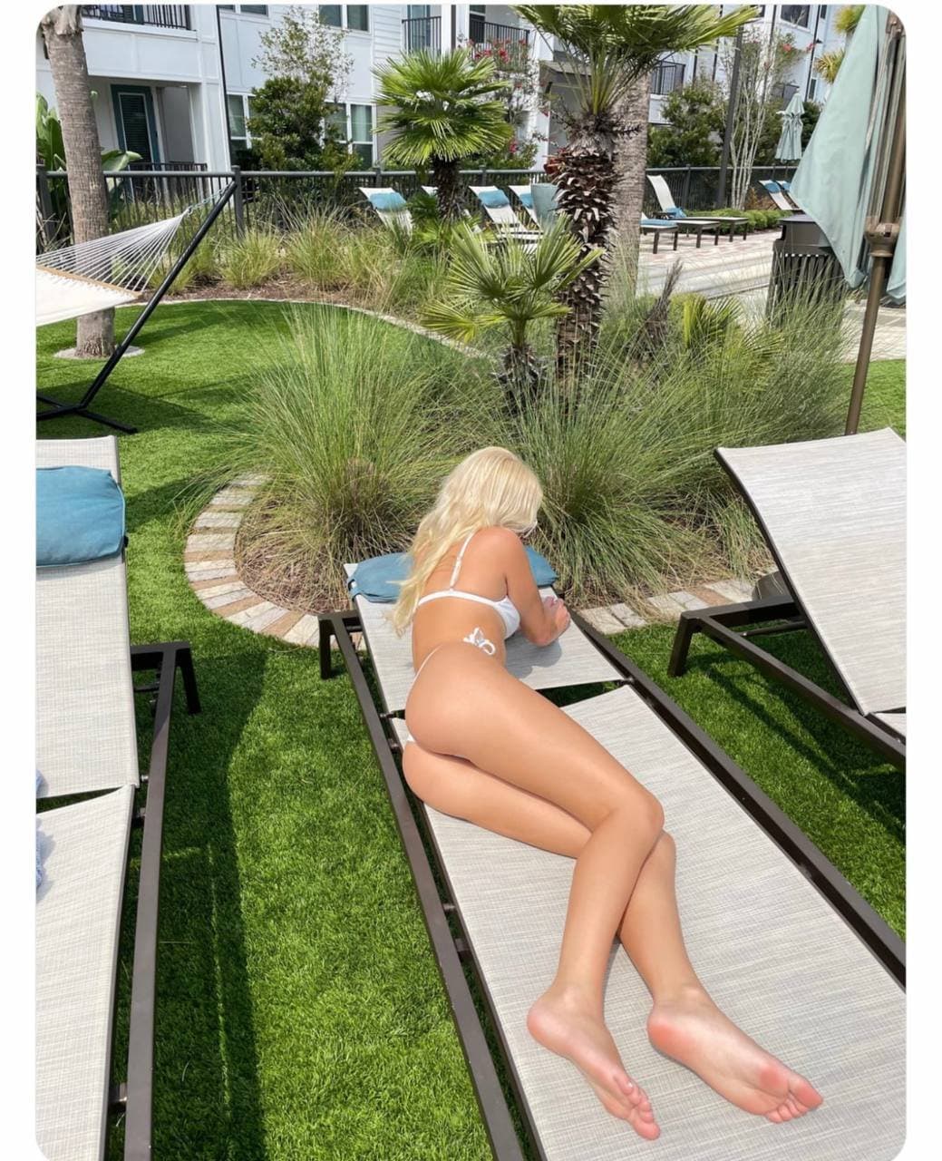 Footslut Kayla Void Dirty Feet and Soles