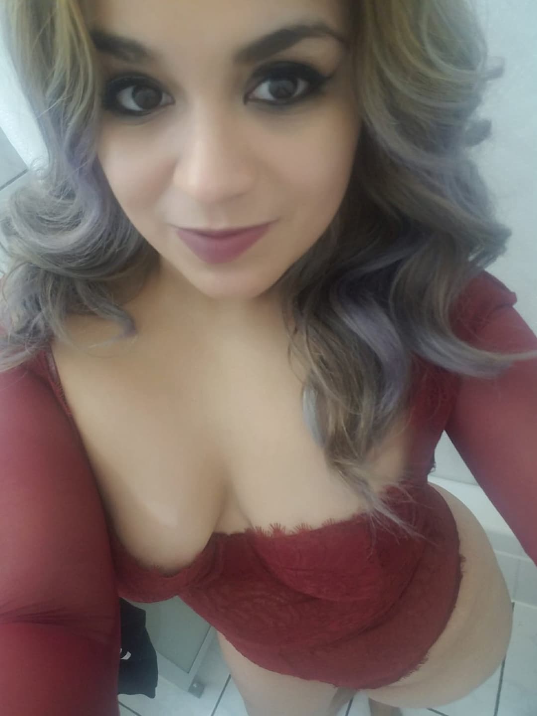 Sexy Milf Rocio From Fresno CA cheats on her Husband and sends sexy pics to Sancho