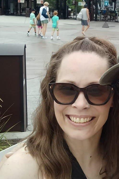 Tricia had no problem showing her moves on the dance floor, but ENF about showing her tits for G G W