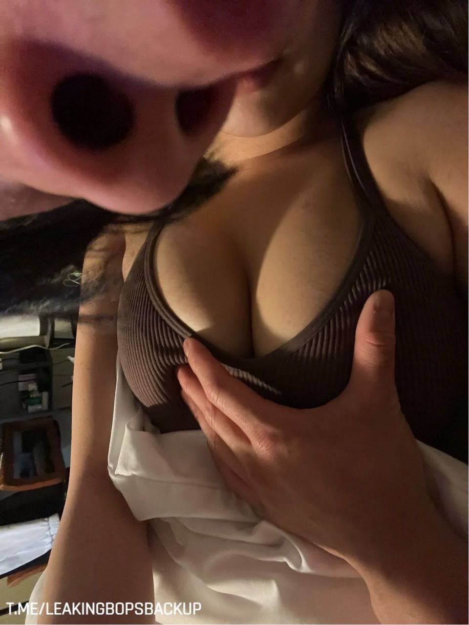 Sexy Asian Teen’s Leaked Hardcore Clip with Boobs Jiggling