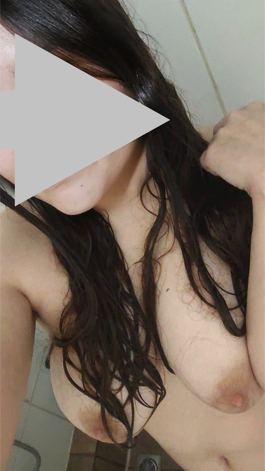 Amazing titties, dm me your irl titties to chat about them