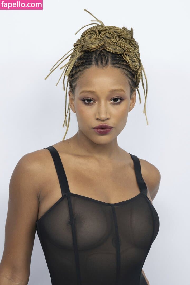 Star Wars Acolyte Actress NAKED booty & small tits