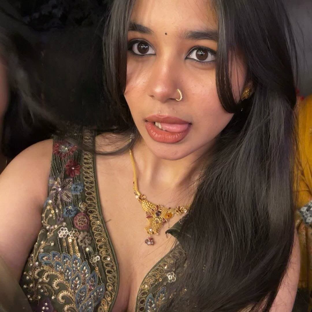 Cute Punjabi girl fingering herself