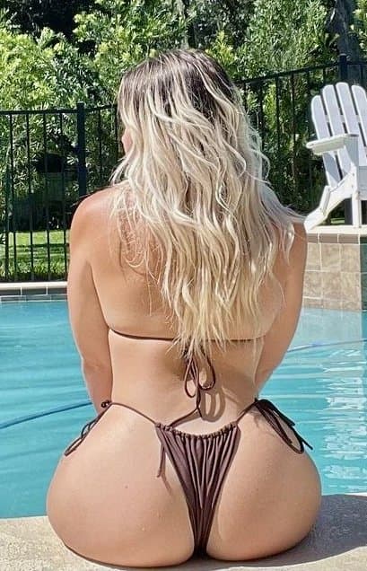 Click to view full size Fitness MILF Skylynn Marrie