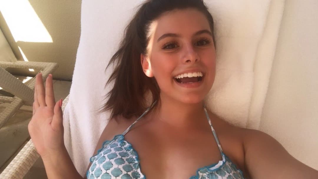 SEXY CELEB FAVOURITES