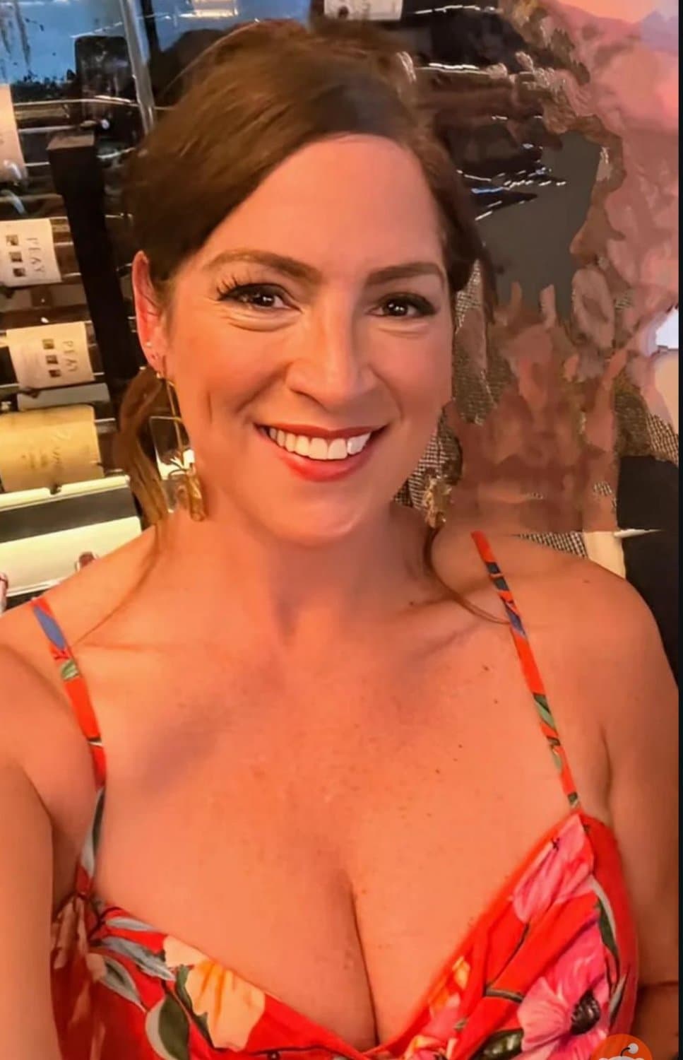 ESPN full figured sports reporter Sarah Spain likes to show off her huge massive milkers.
