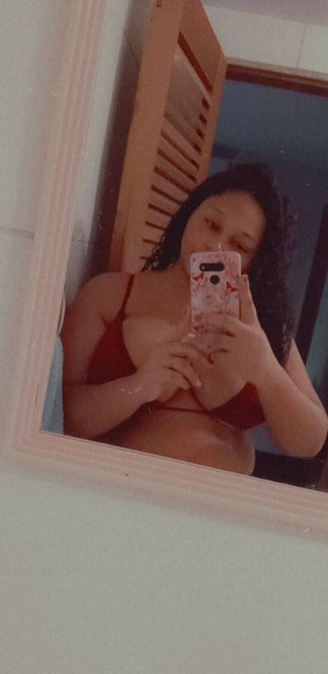 Puta casada vazada pelo amante traindo o marido