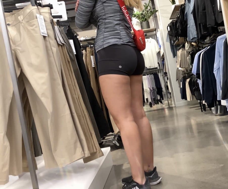 Click to view full size Lulu Bubble Ass