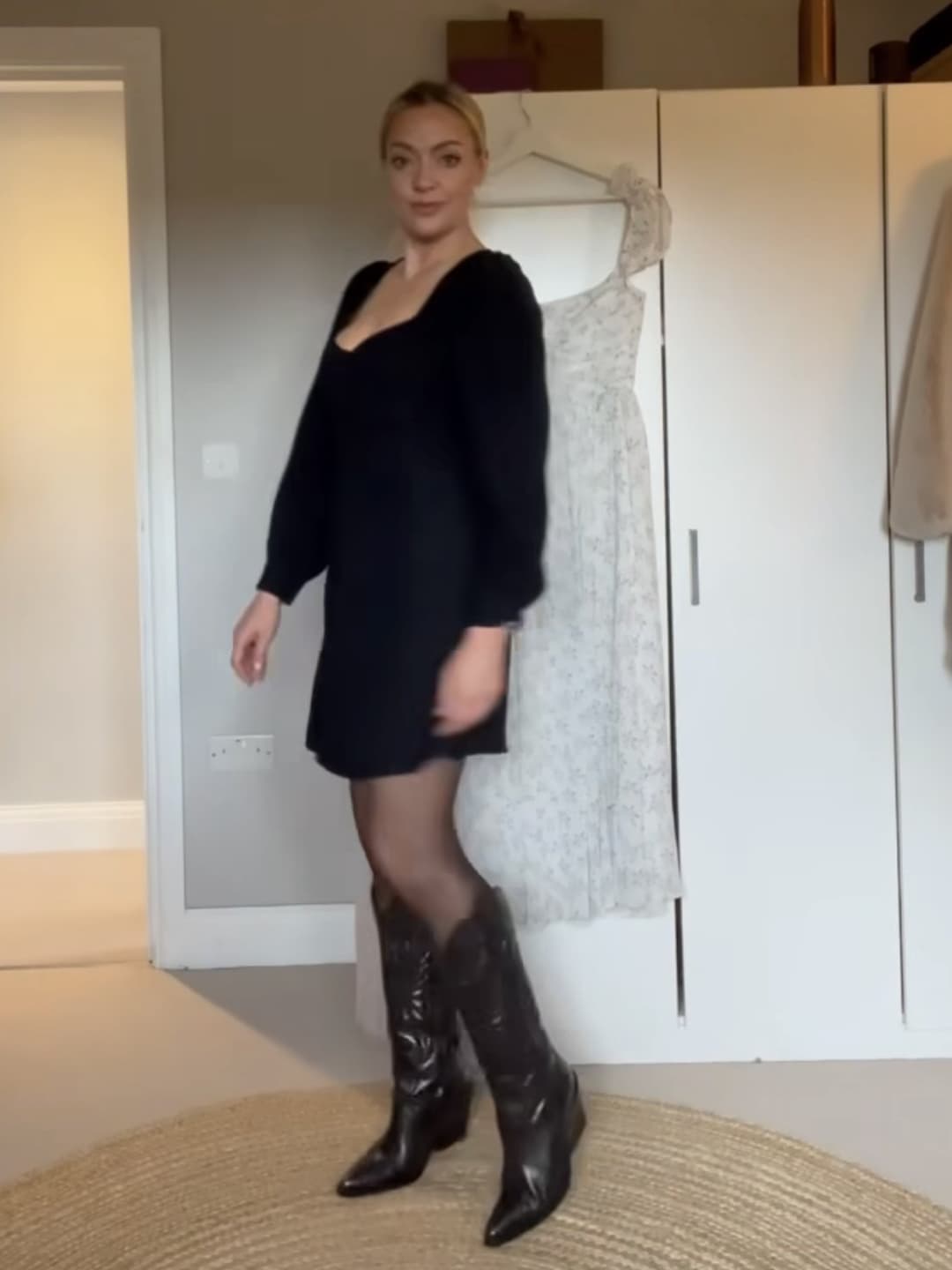 Cherry Healey - Cowboy Boots