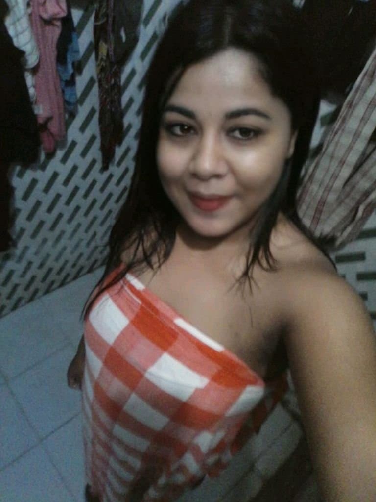 Slutty mom namitha begum enjoys being the filthy whore she knows she is.