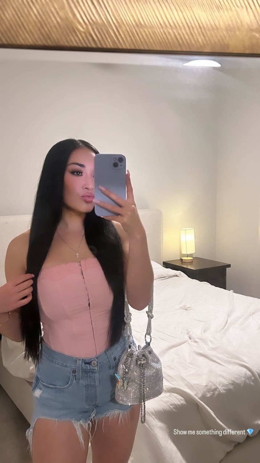 Sexy thicc latina teen Aries