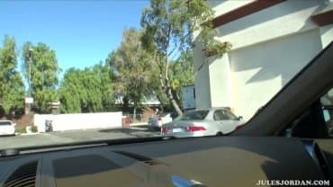 
Jules Jordan - Lizz Tayler - Slut Puppies 6