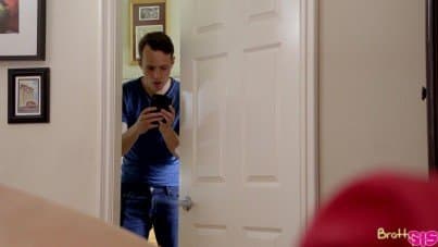 
fuck my stepsis's friend while sis doesn't see