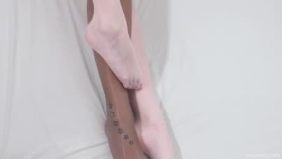 
ejaculating dildo, ripped pantyhose and foot fetish