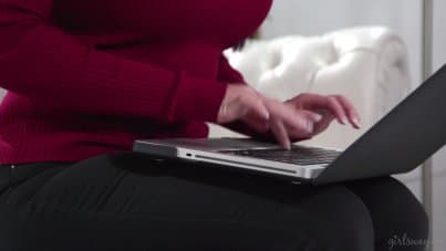 
nerdy booty and naughty hot ebony