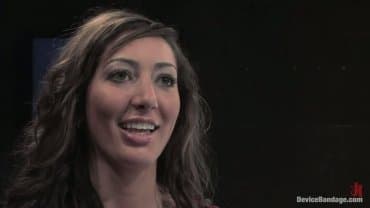 
DeviceBondage  Angelica Saige, Matt Williams  