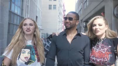 
rich boys get extra pussy