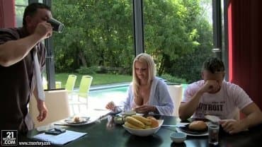 
21Sextury - Winnie - Asshole Fever