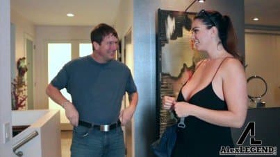 
my roommate has magic boobs