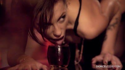 
friends share amazing frenchwoman