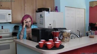 
young boy cums in mommy