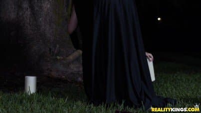 
how to fuck the witch