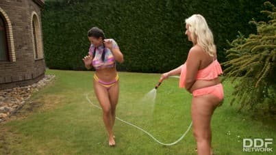 
fantastic boobs washing