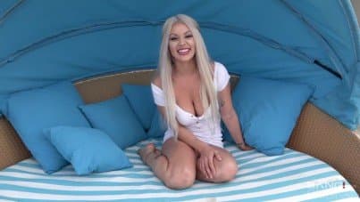 
public places make her so wet