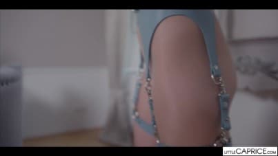 
mistress Little Caprice