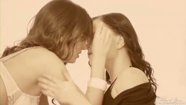 
I Dream Of Jo - Jo & Eve Angel - Day Dreaming