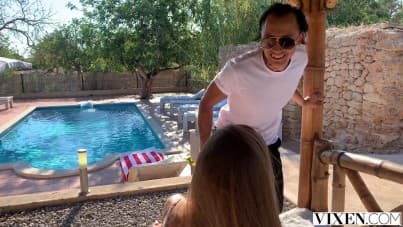 
how to make a cumshot, Emelie Crystal